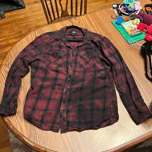 Rock and Republic size large